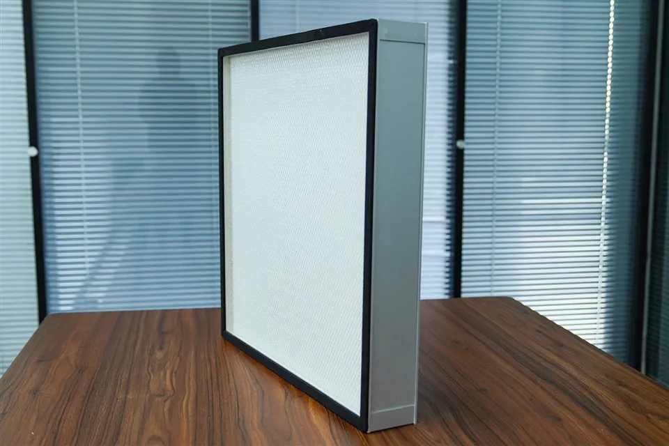 Filtro dell'aria ad alta efficienza diretto dal produttore con alloggiamento in rete metallica resistente al calore Filtro ad alta efficienza H14 FFU non diviso