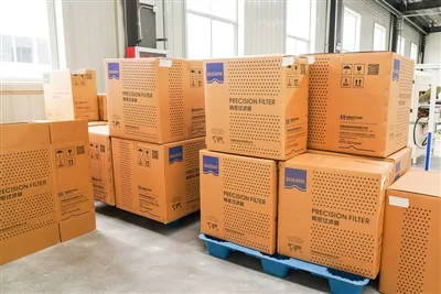 La funzione delle apparecchiature di purificazione dell'aria nell'officina di purificazione senza...