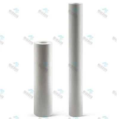 Elemento filtrante soffiato a fusione in PP