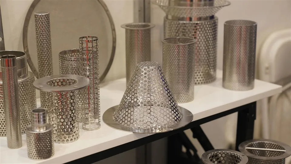 La cartuccia filtrante con flangia perforata in acciaio inossidabile