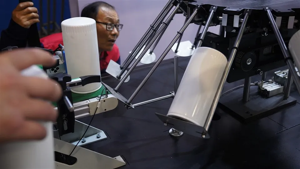 Elemento del filtro dell'olio delle parti del motore del camion